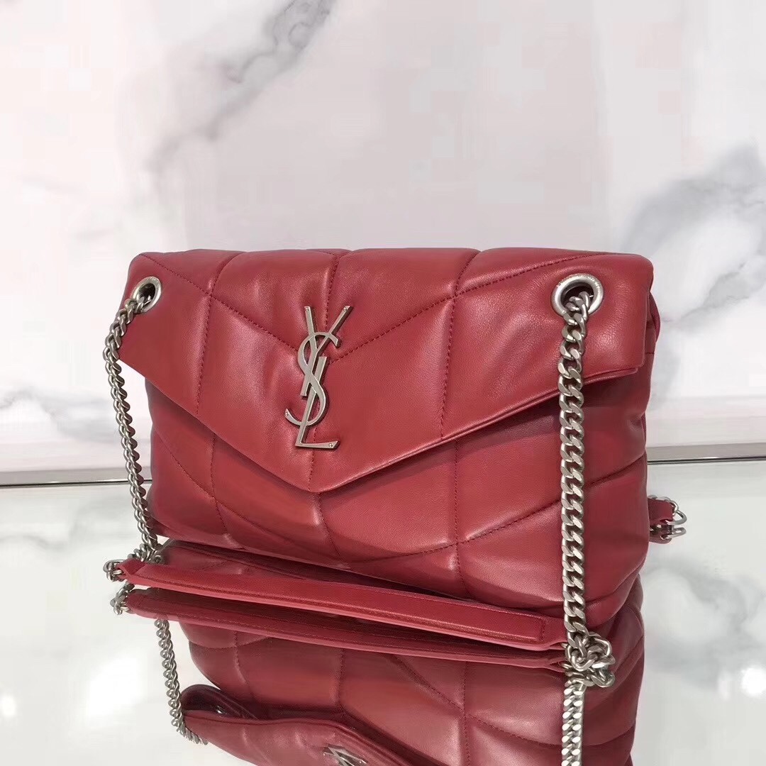 Sa**t Lau*nt loulou puffer small bag in red lambskin