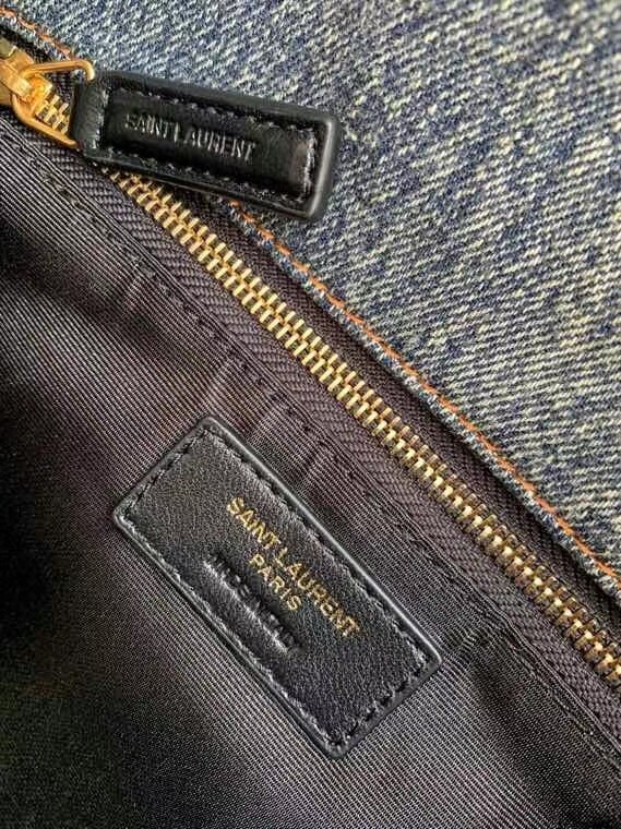 Sa**t Lau*nt loulou small bag in quilted vintage denim