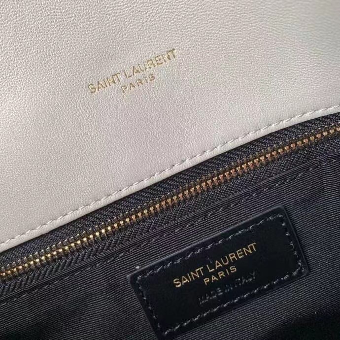 Sa**t Lau*nt loulou puffer medium bag in ivory lambskin