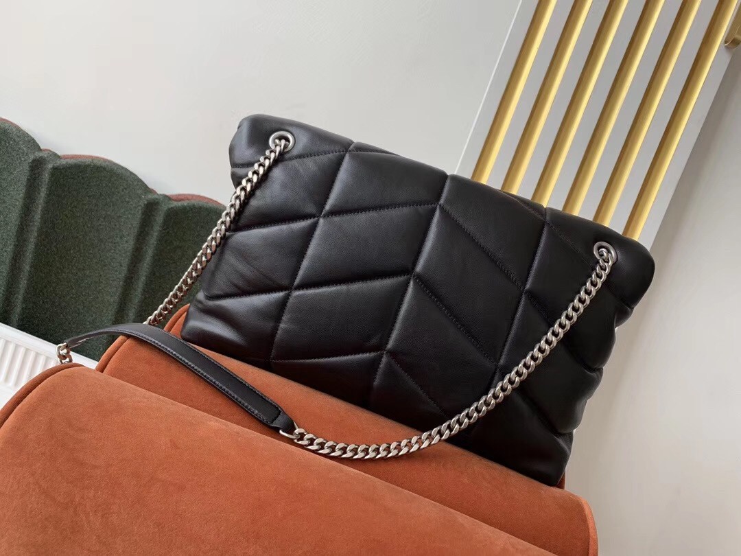 Sa**t Lau*nt loulou puffer medium bag in black lambskin