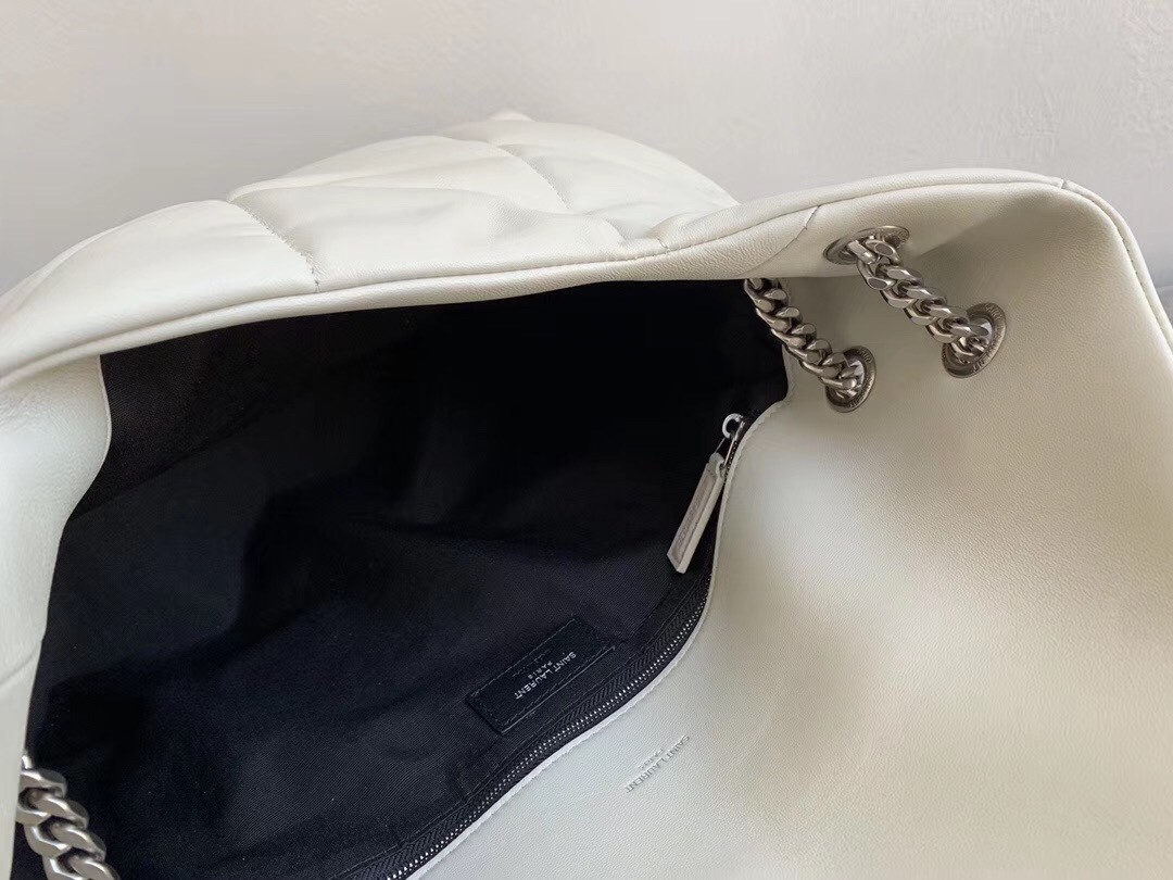 Sa**t Lau*nt loulou puffer medium bag in white lambskin