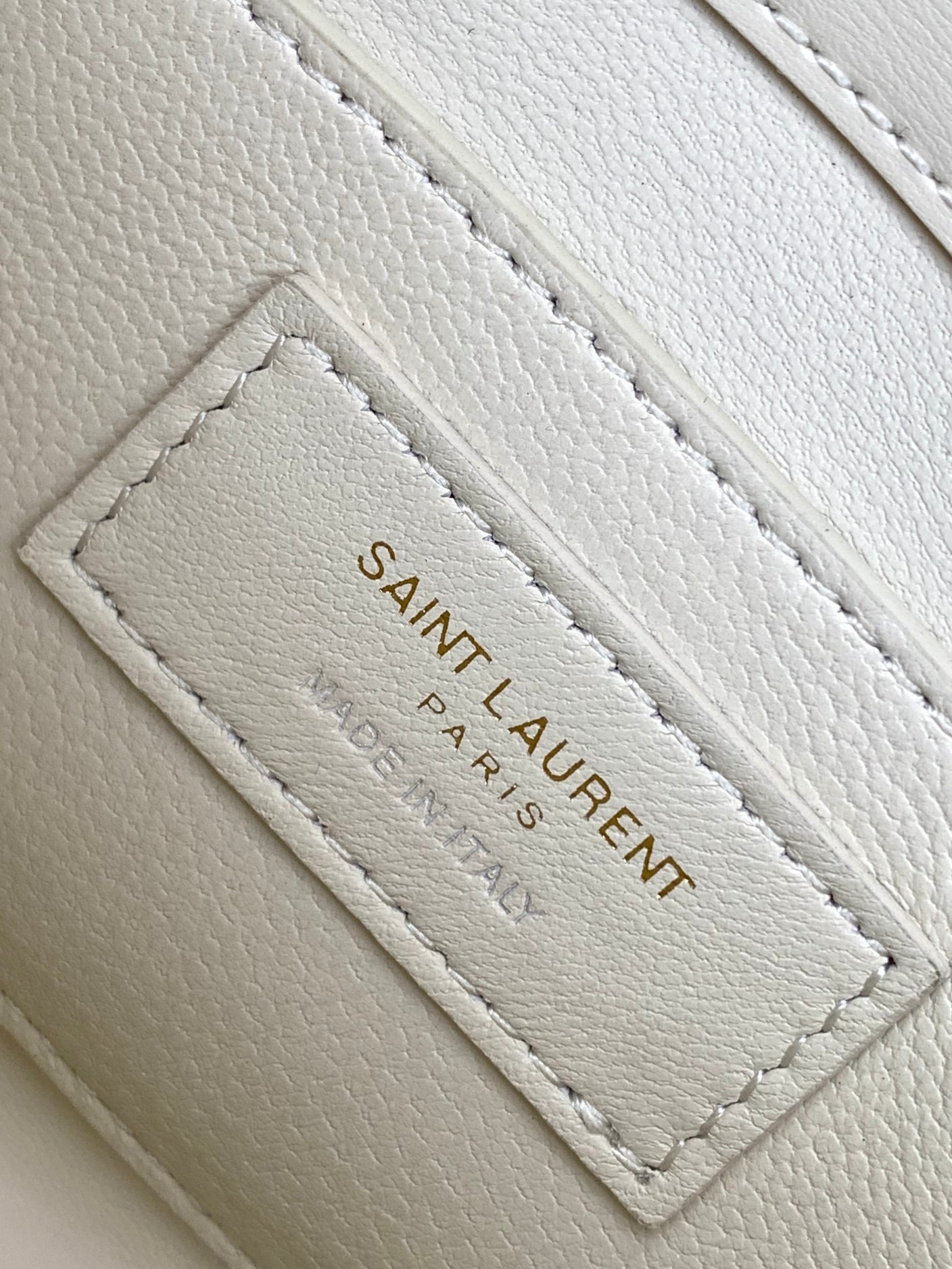Sa**t Lau*nt manhattan mini shoulder bag in white calfskin