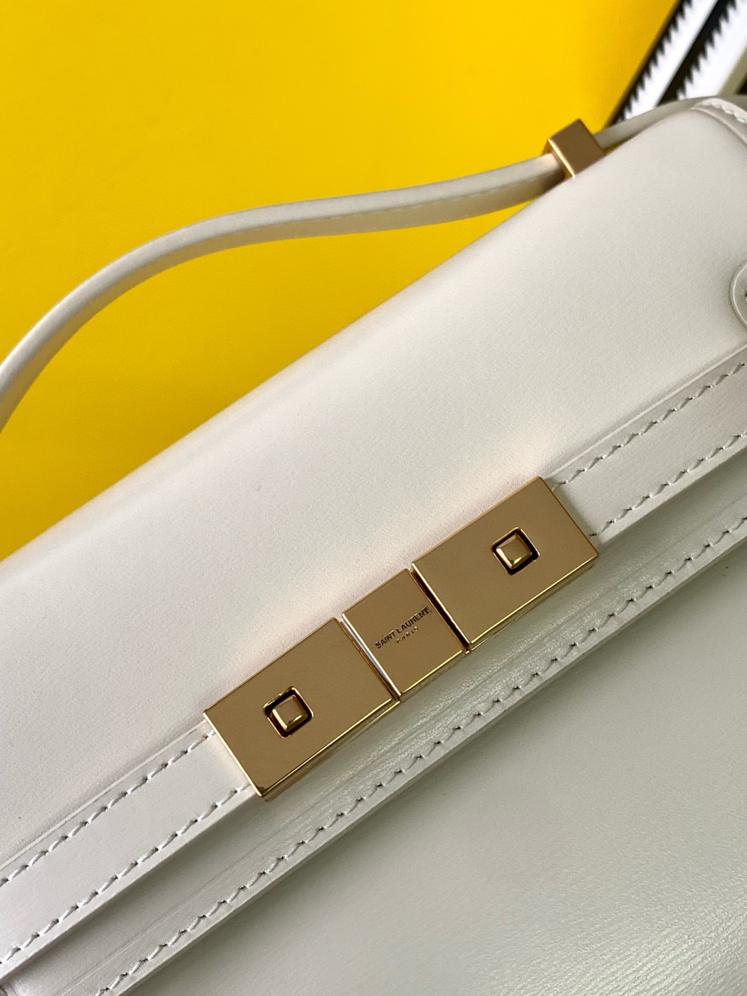 Sa**t Lau*nt manhattan mini shoulder bag in white calfskin