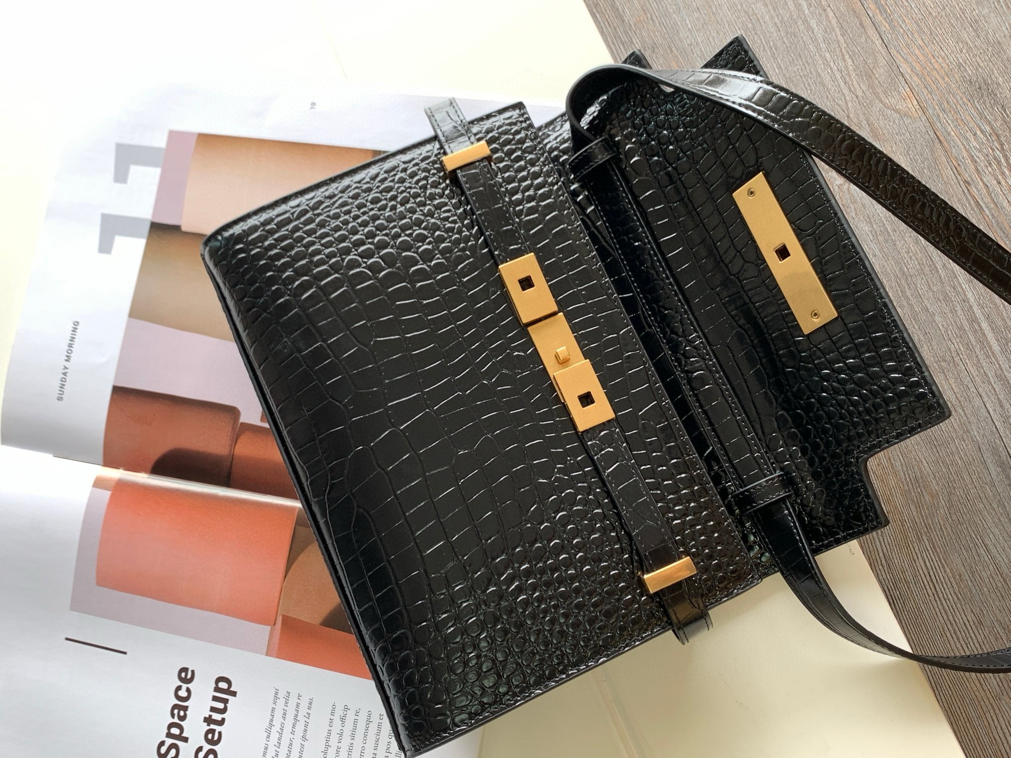 Sa**t Lau*nt manhattan small shoulder bag in black crocodile embossed calfskin