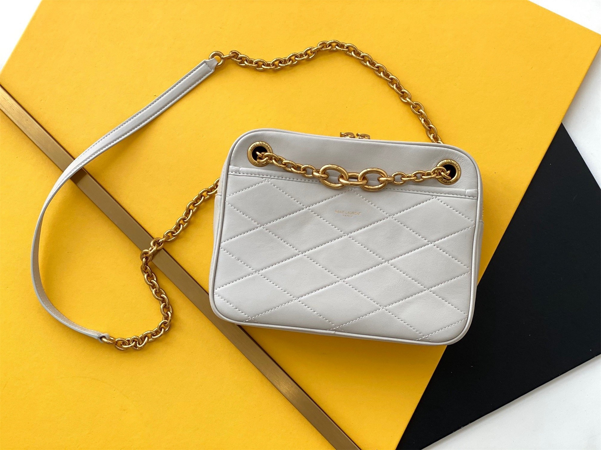 Sa**t Lau*nt le maillon small chain bag in white lambskin