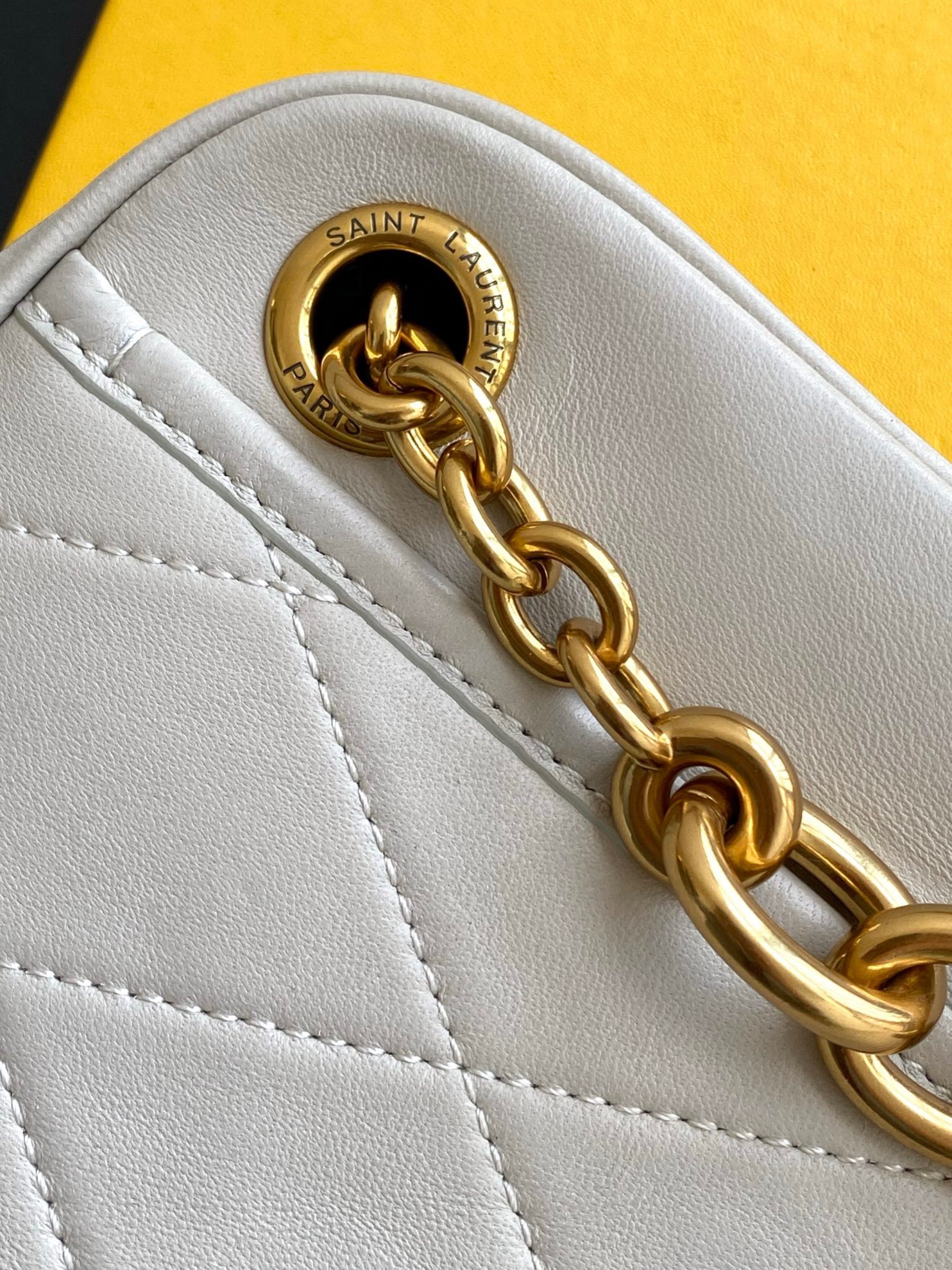 Sa**t Lau*nt le maillon small chain bag in white lambskin