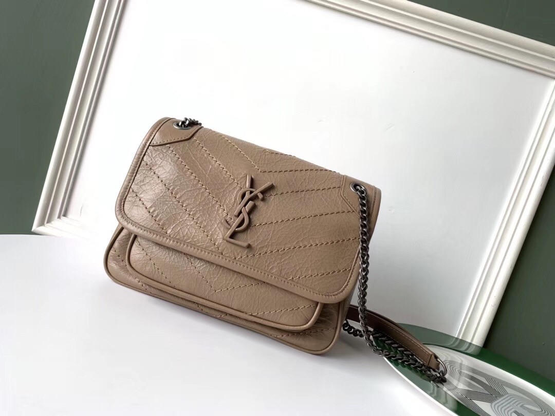 Sa**t Lau*nt baby niki chain bag in taupe crinkled leather