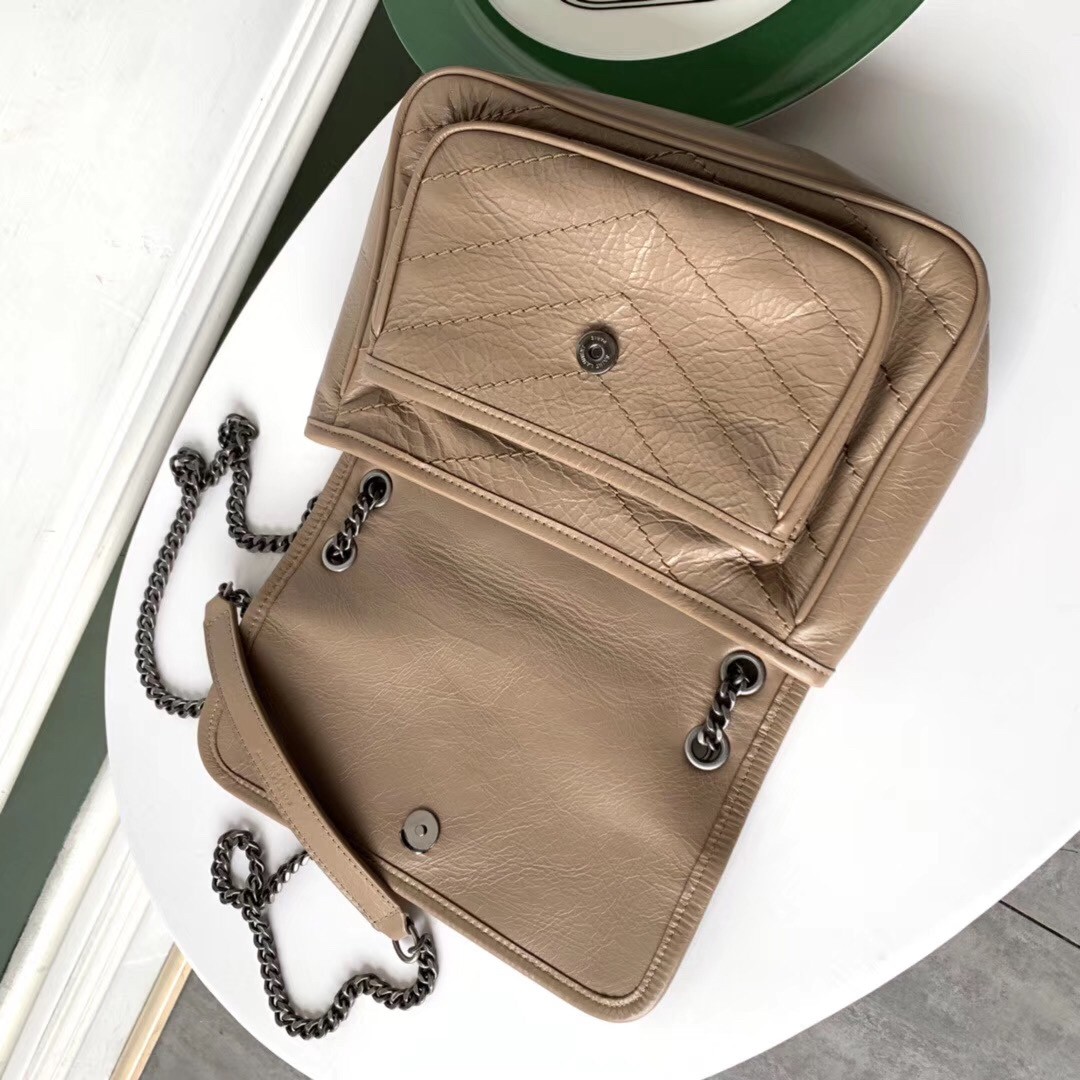 Sa**t Lau*nt baby niki chain bag in taupe crinkled leather