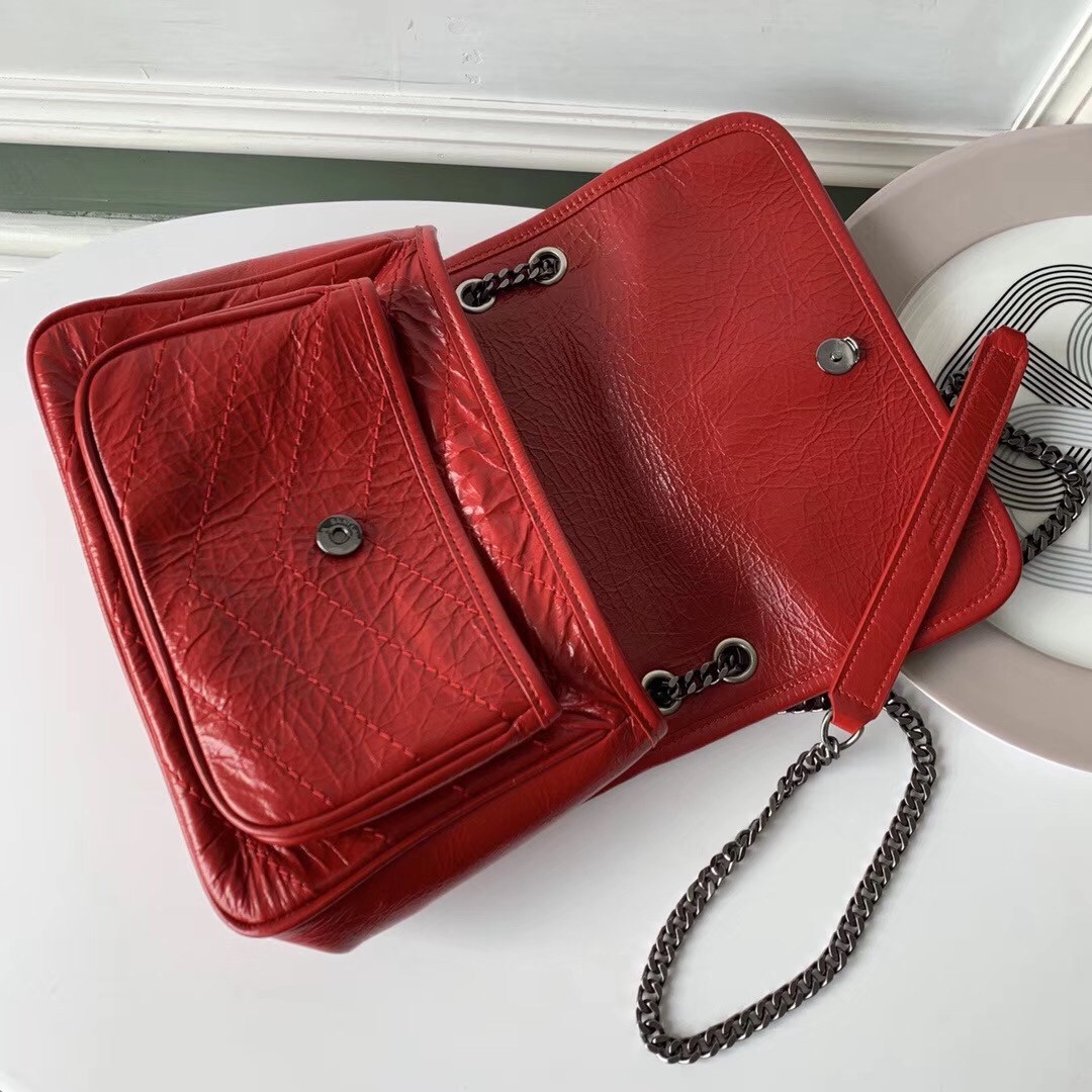 Sa**t Lau*nt baby niki chain bag in red crinkled leather