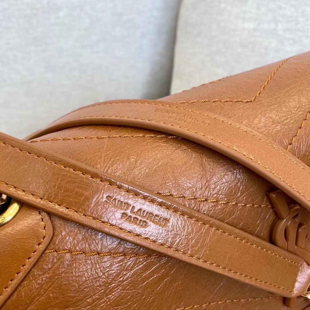 Sa**t Lau*nt medium niki bag in brown calfskin
