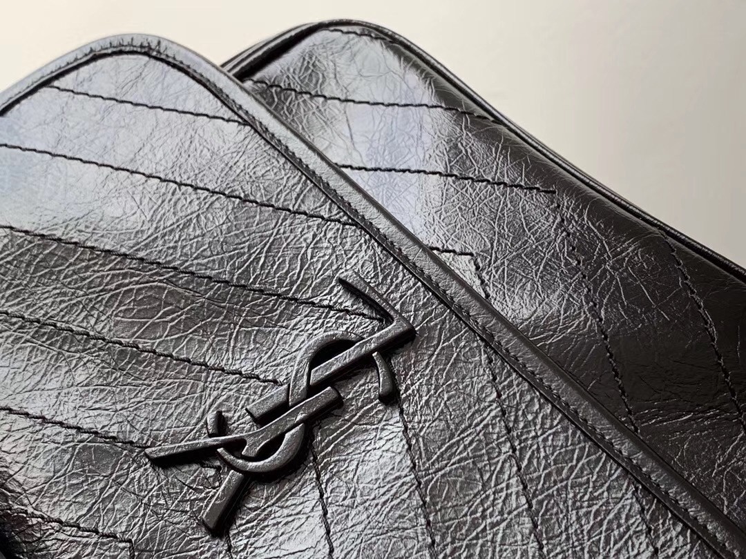 Sa**t Lau*nt medium niki bag in black crinkled leather