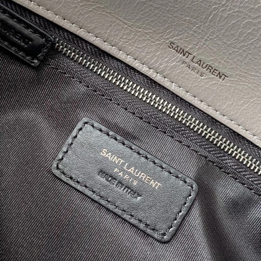 Sa**t Lau*nt large niki chain bag in grey crinkled leather