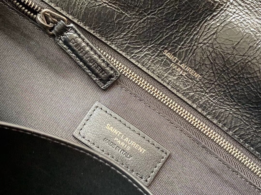 Sa**t Lau*nt large niki chain bag in black crinkled leather