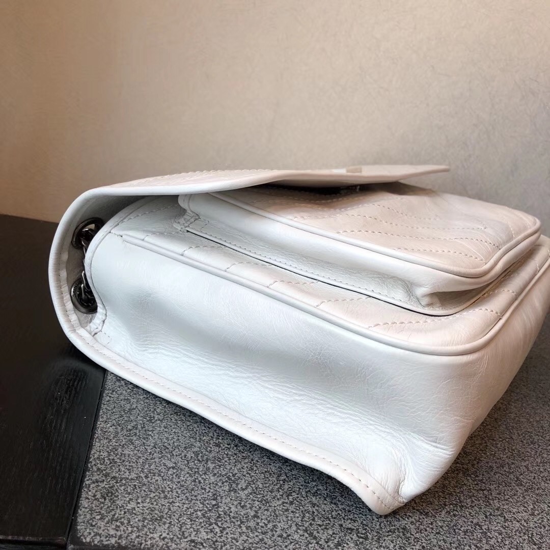 Sa**t Lau*nt large niki chain bag in white crinkled leather