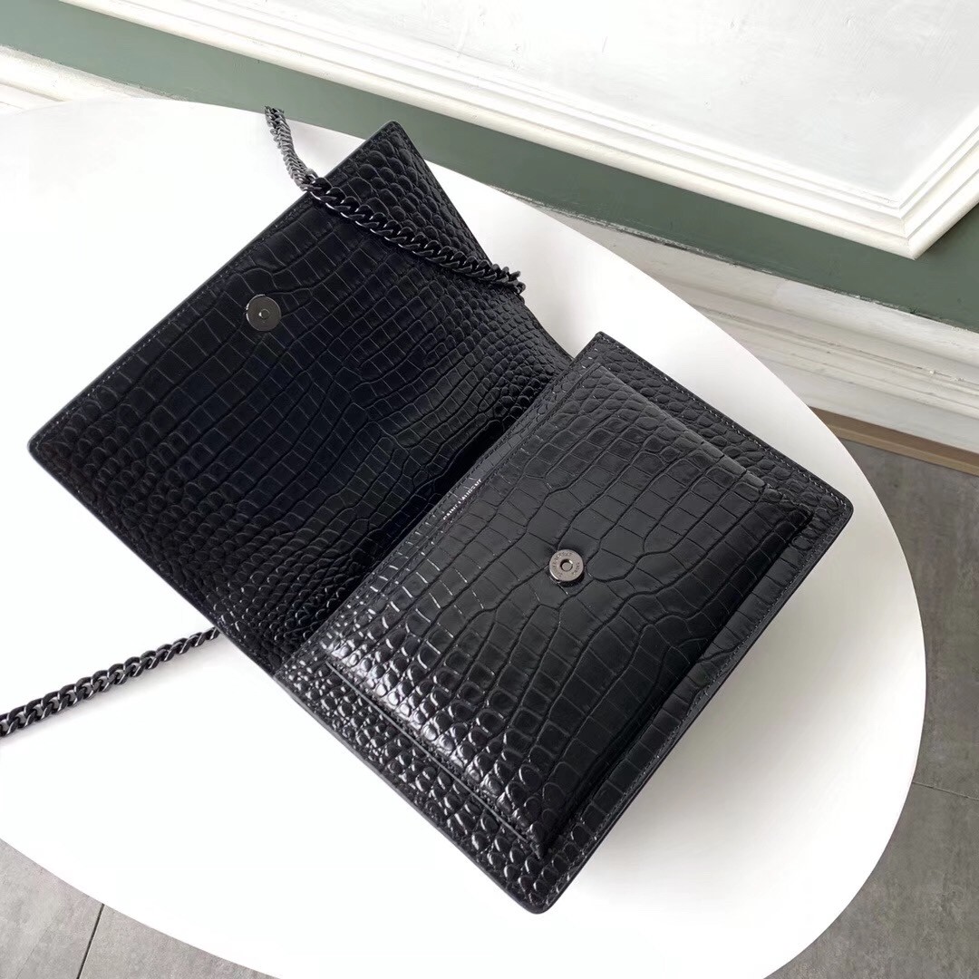Sa**t Lau*nt sunset medium bag in noir crocodile embossed leather