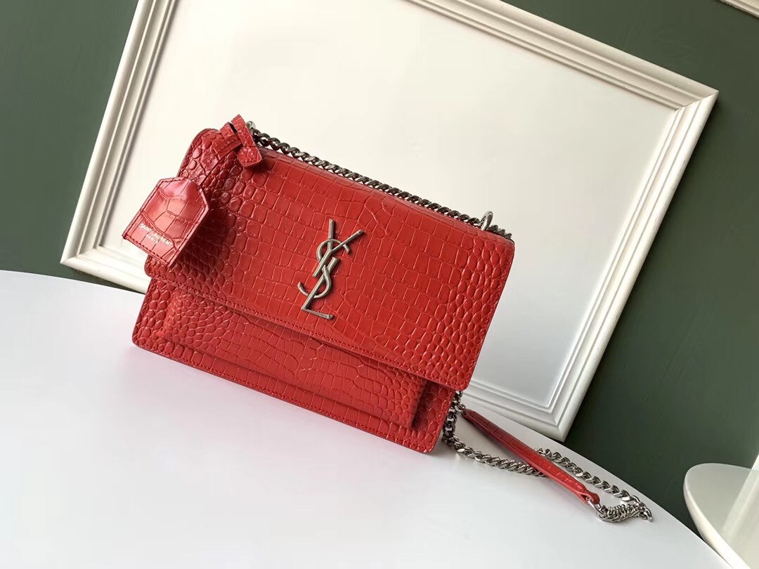 Sa**t Lau*nt sunset medium bag in red crocodile embossed leather