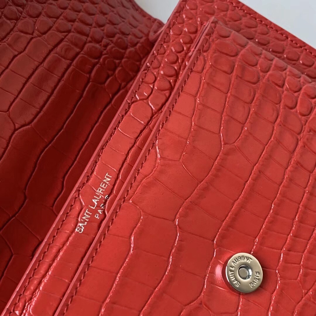 Sa**t Lau*nt sunset medium bag in red crocodile embossed leather