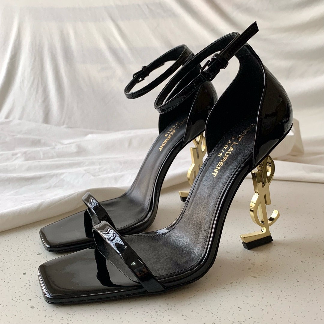 Sa**t Lau*nt opyum 85mm sandals in black patent leather with gold y*l heel