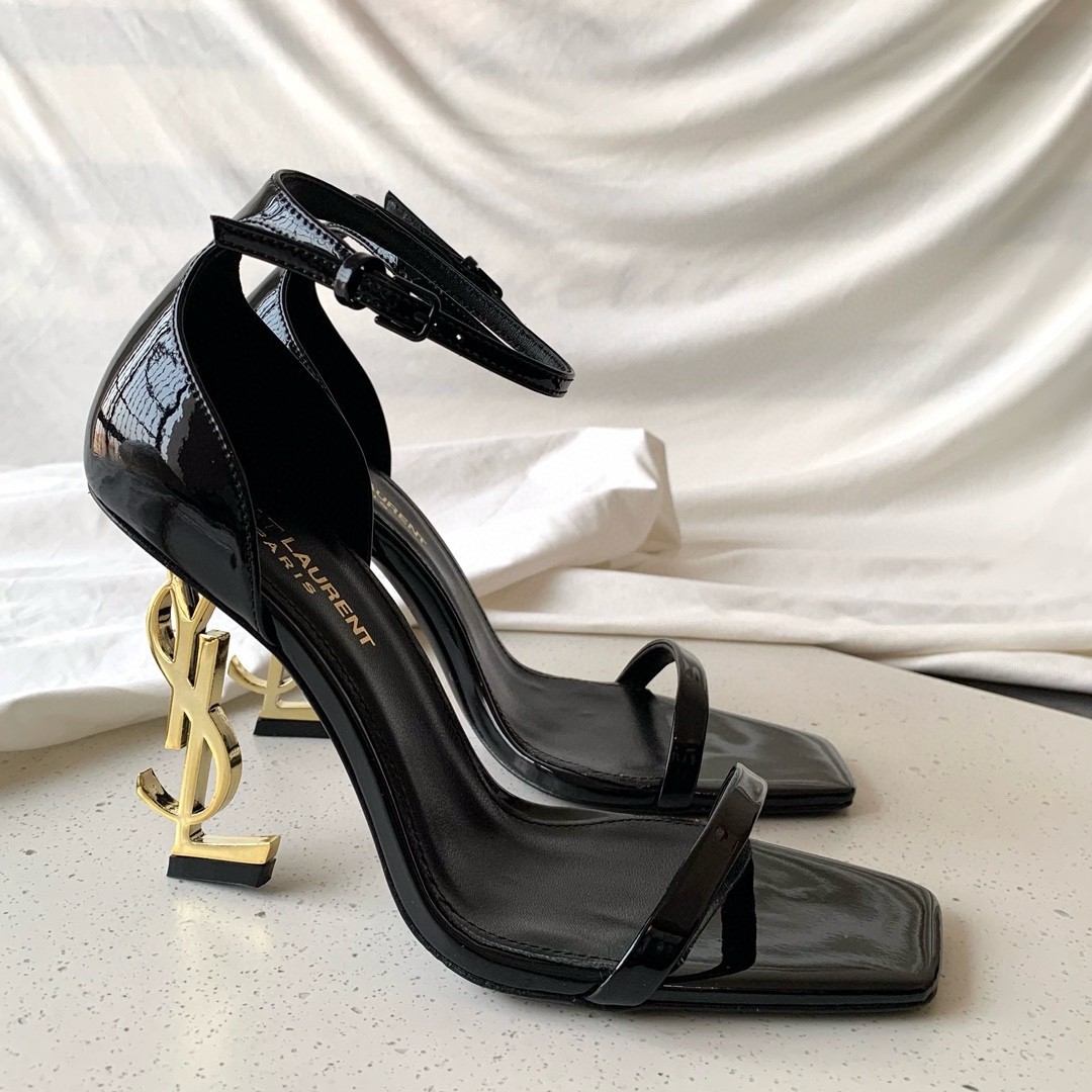 Sa**t Lau*nt opyum 85mm sandals in black patent leather with gold y*l heel