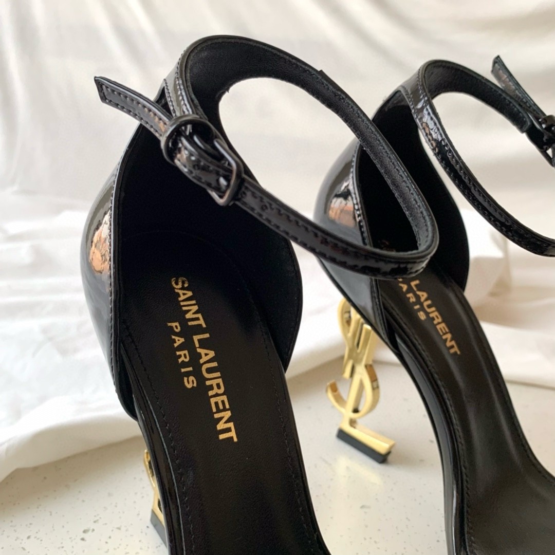 Sa**t Lau*nt opyum 85mm sandals in black patent leather with gold y*l heel