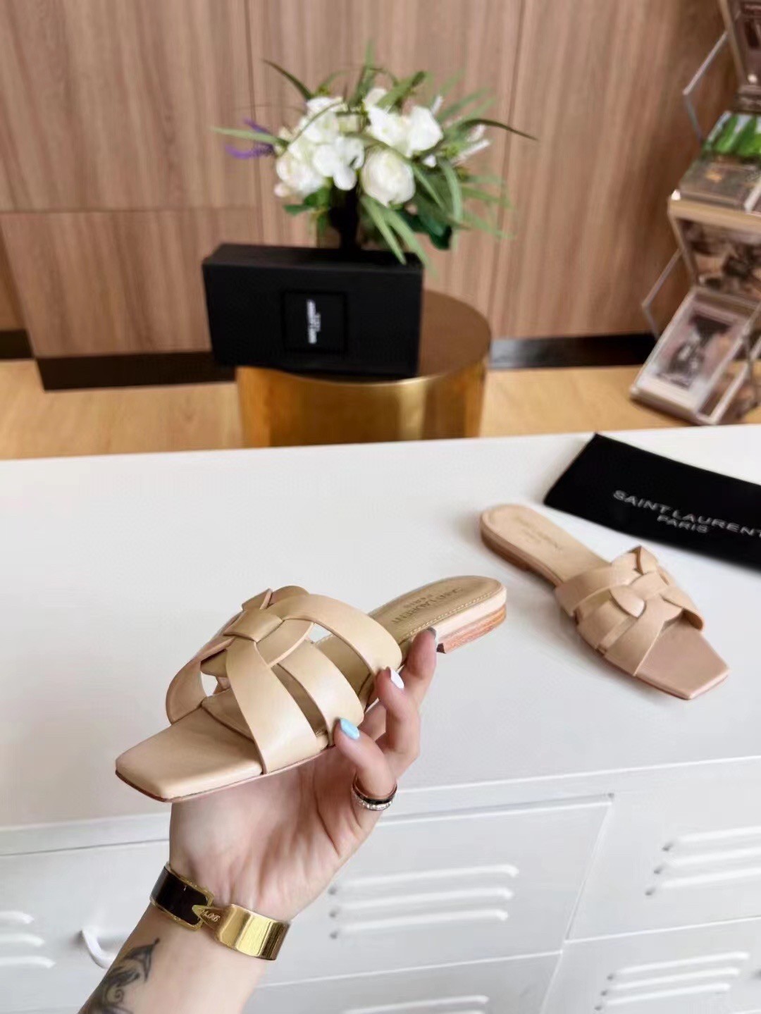 Sa**t Lau*nt tribute slides in beige calfskin