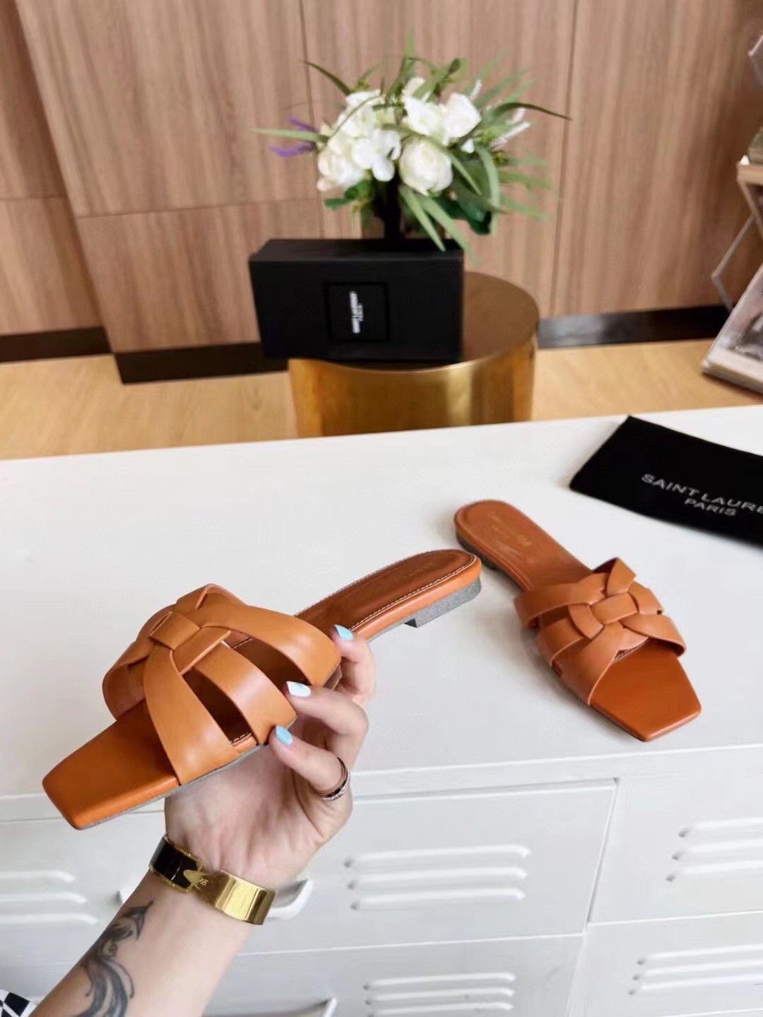Sa**t Lau*nt tribute slides in tan calfskin