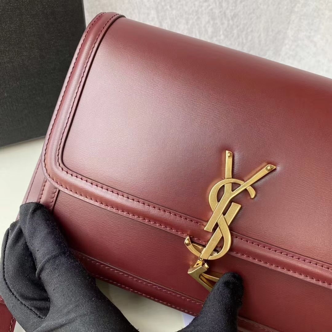 Sa**t Lau*nt solferino medium bag in bordeaux calfskin