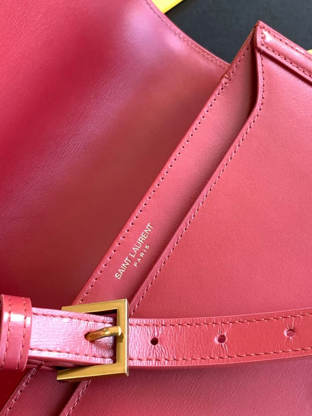 Sa**t Lau*nt solferino medium bag in red calfskin