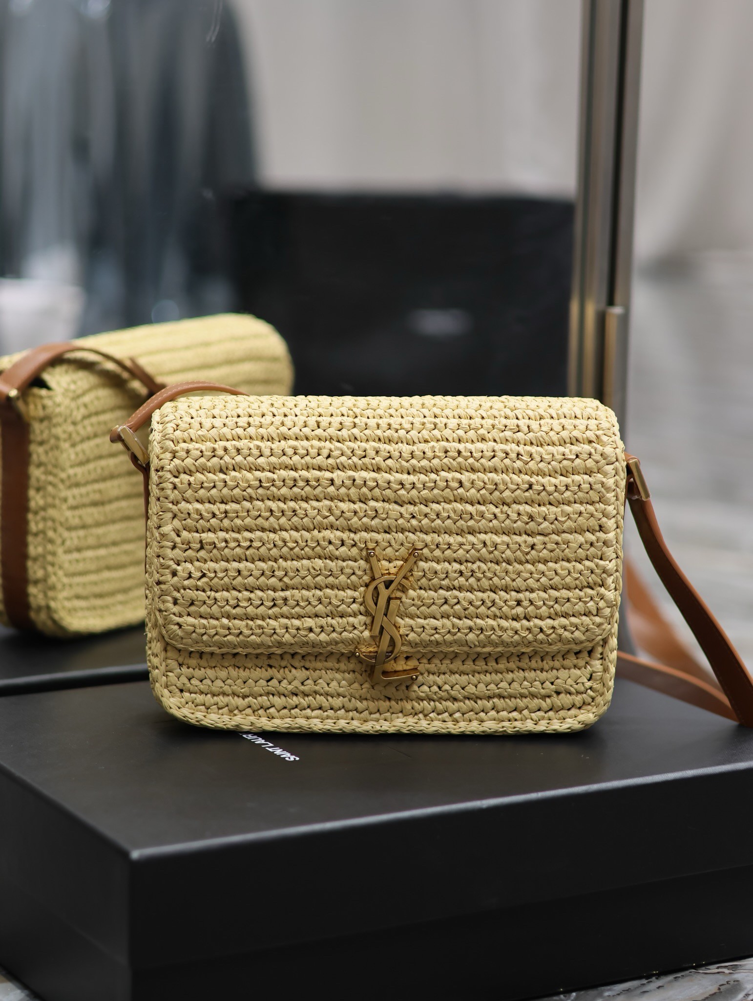 Sa**t Lau*nt medium solferino bag in naturel raffia