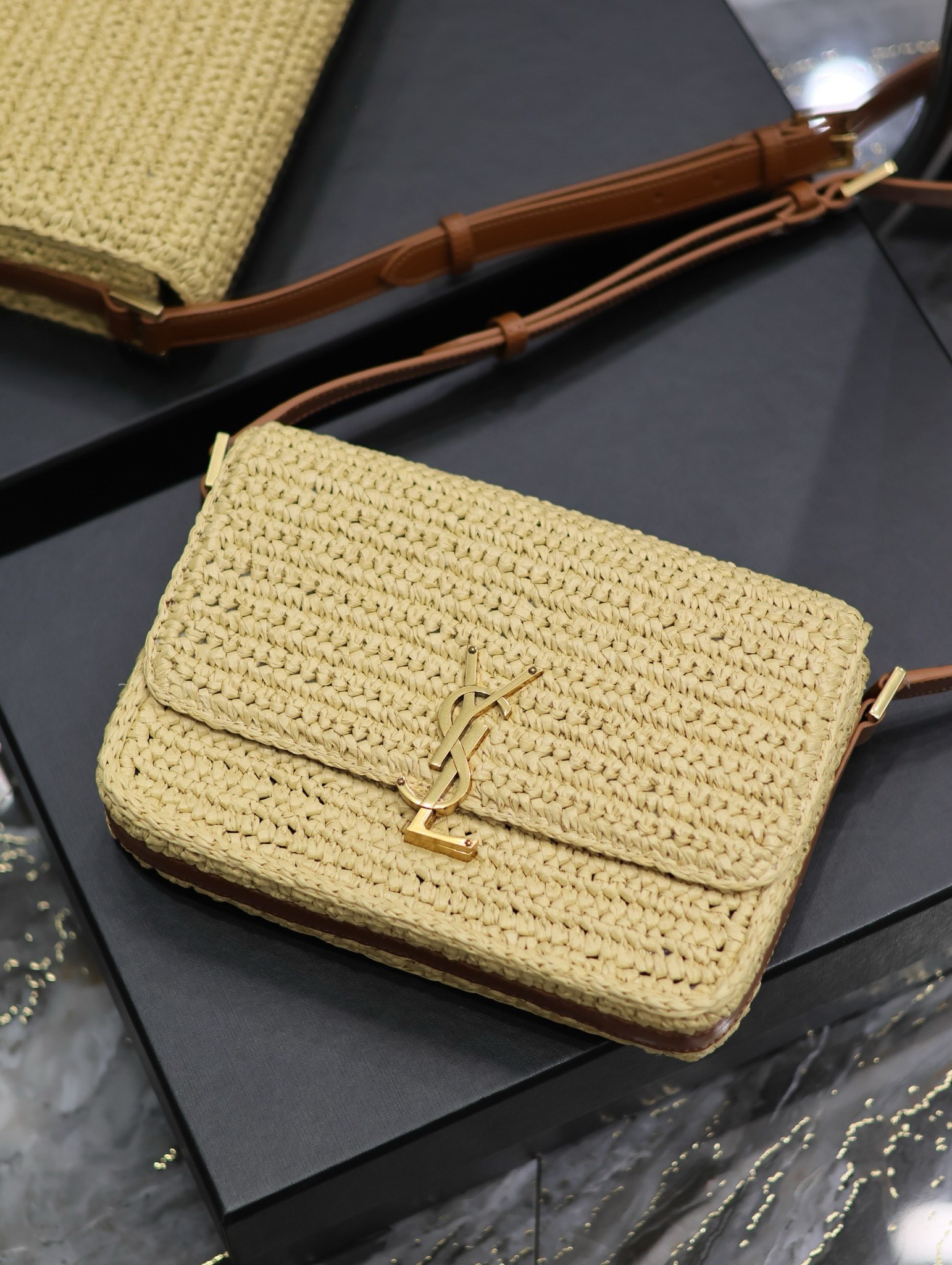 Sa**t Lau*nt medium solferino bag in naturel raffia