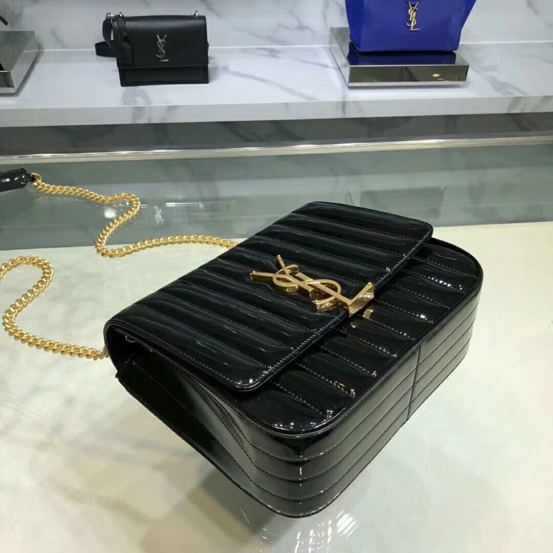 Sa**t Lau*nt large vicky bag in black patent leather