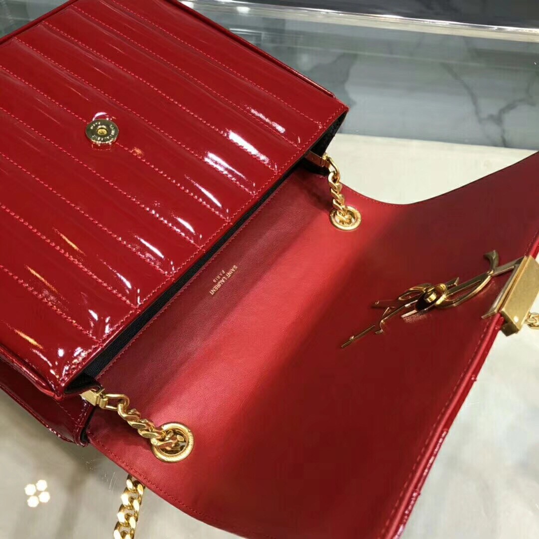 Sa**t Lau*nt large vicky bag in red patent leather