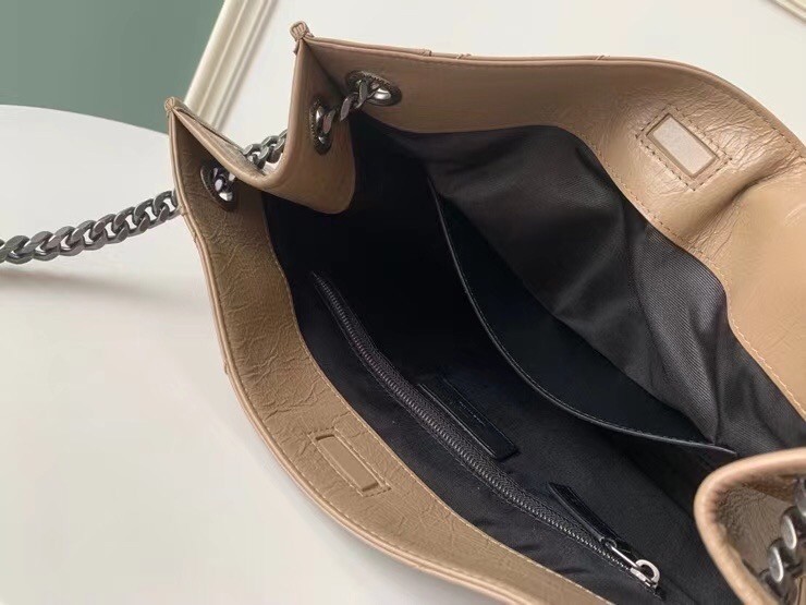 Sa**t Lau*nt medium niki shopping bag in sand leather
