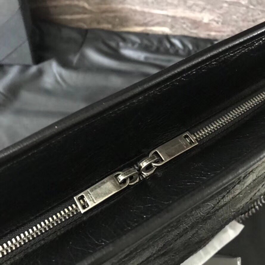 Sa**t Lau*nt niki shopping bag in black crinkled calfskin