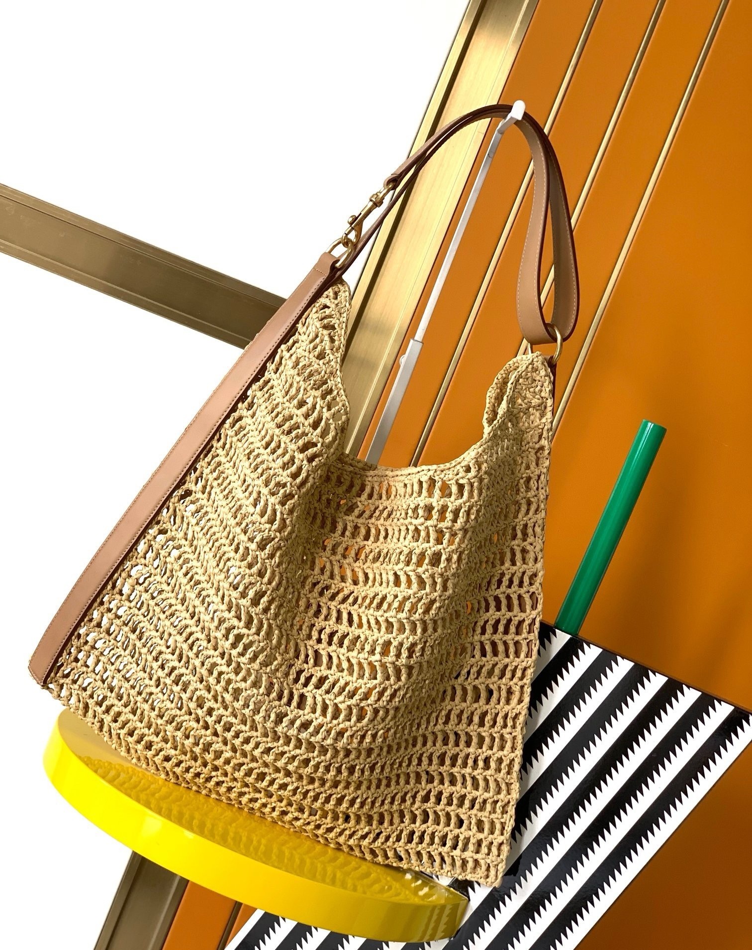 Sa**t Lau*nt oxalis shoulder bag in naturel raffia