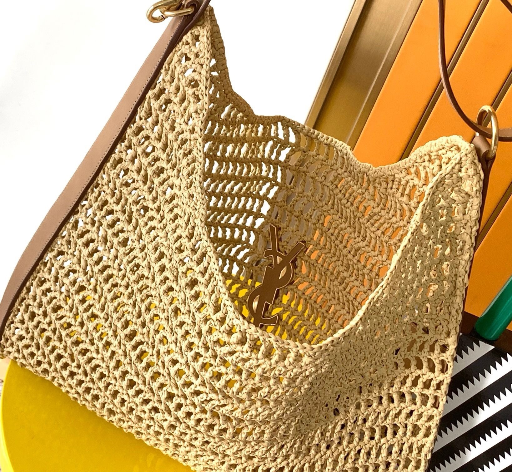 Sa**t Lau*nt oxalis shoulder bag in naturel raffia