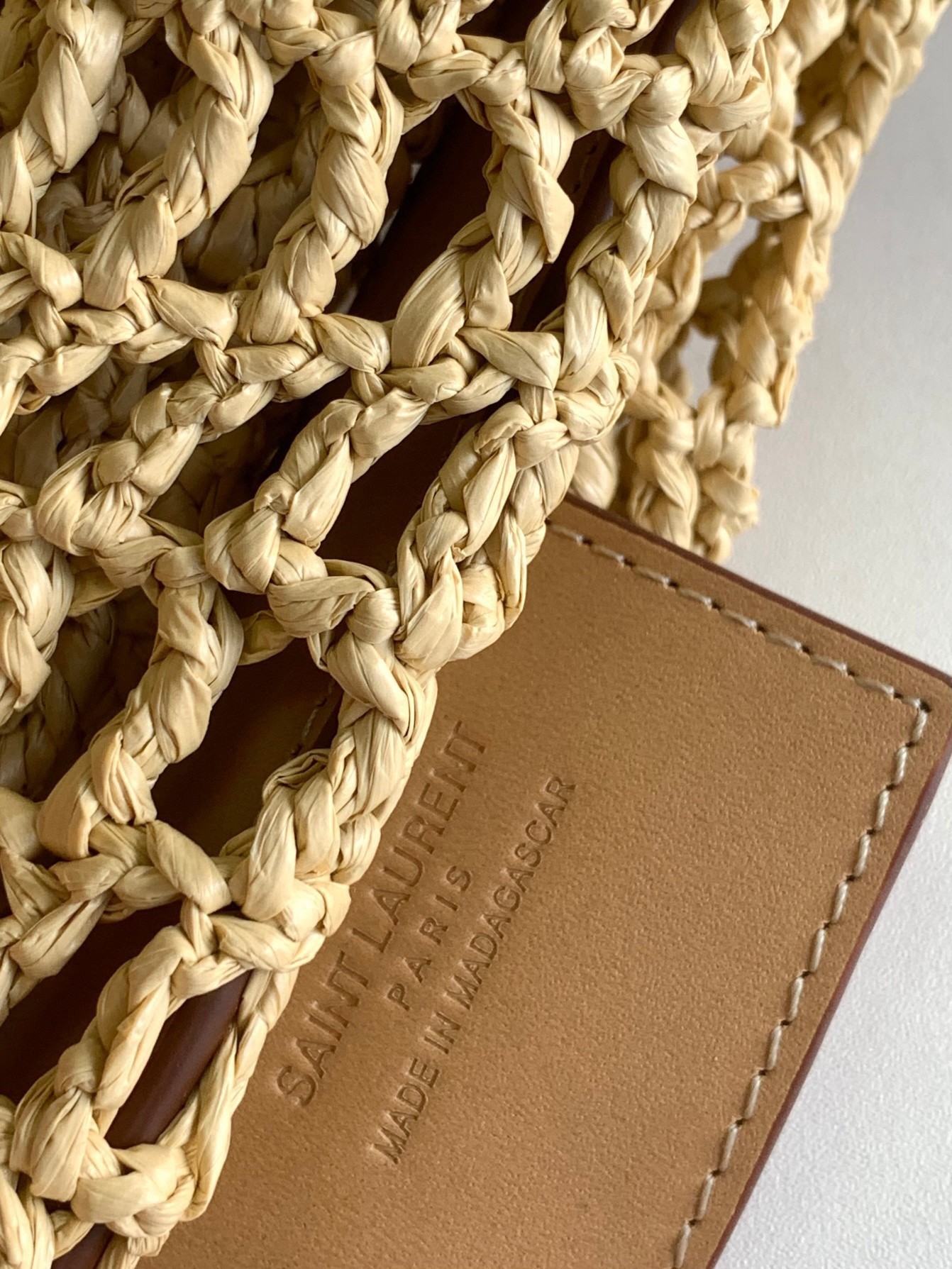 Sa**t Lau*nt oxalis shoulder bag in naturel raffia