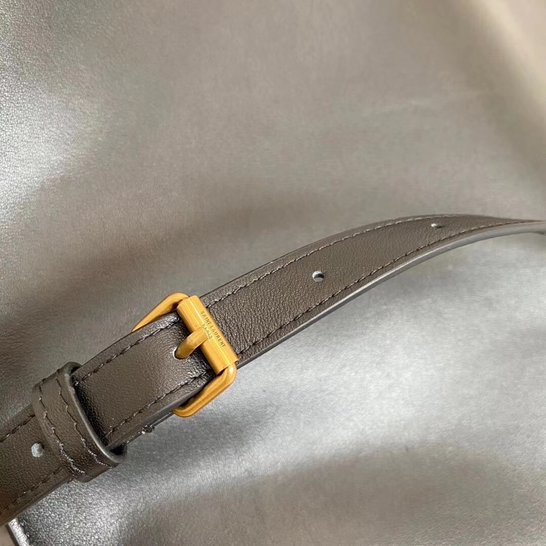 Sa**t Lau*nt tag hobo bag in black calfskin