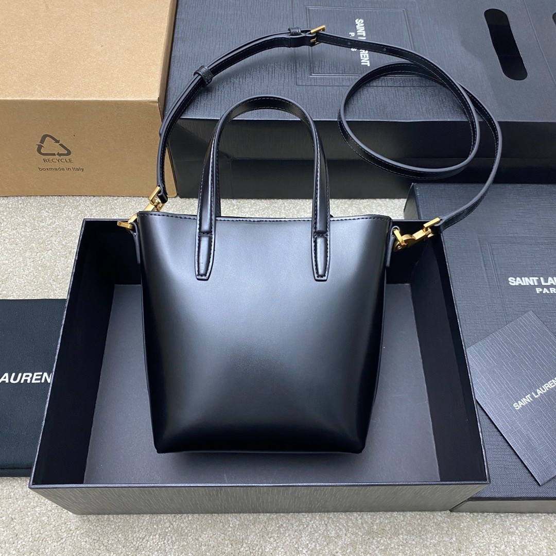 Sa**t Lau*nt mini toy shopping bag in black calfskin