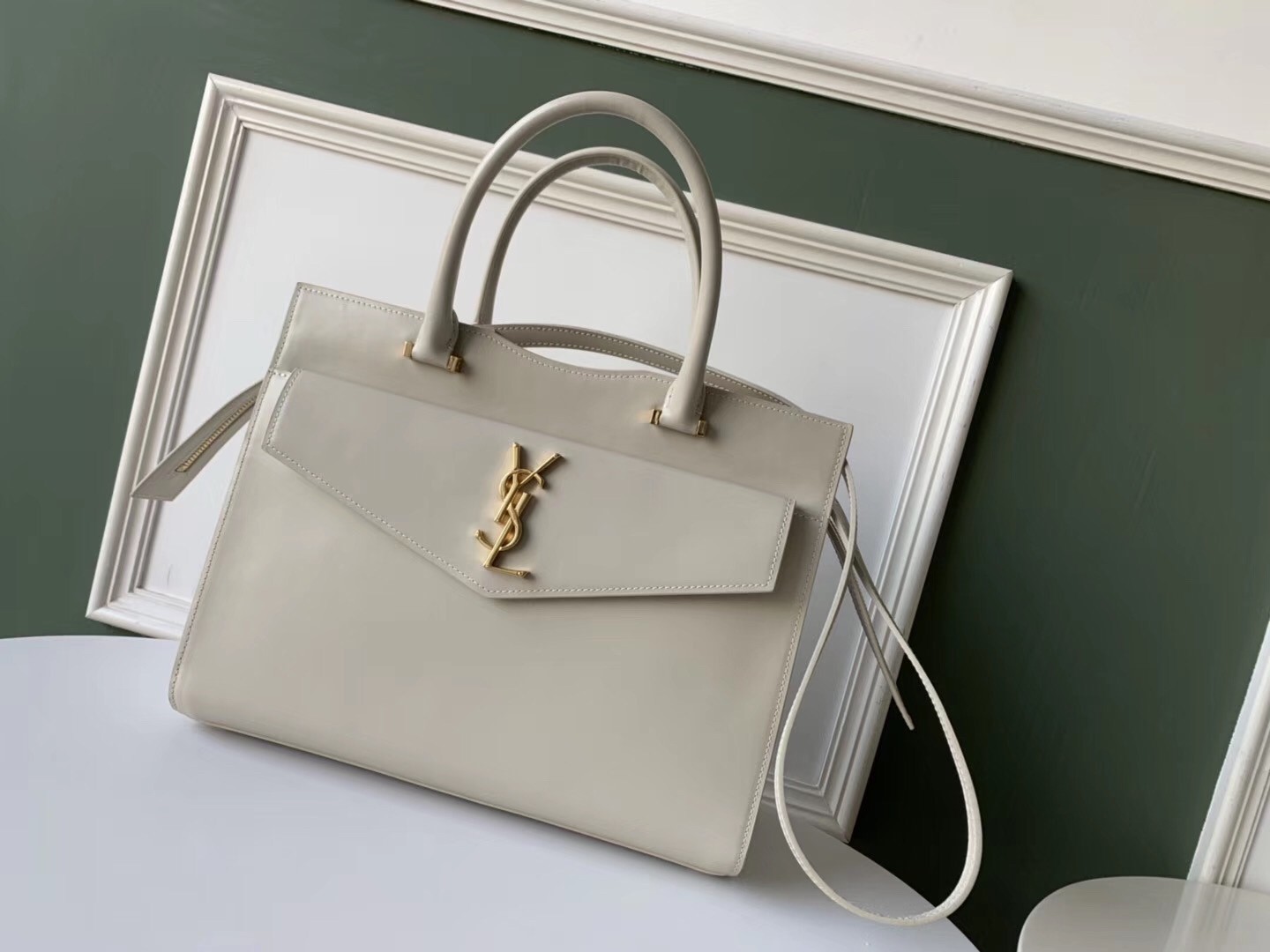 Sa**t Lau*nt uptown medium tote in blanc calfskin