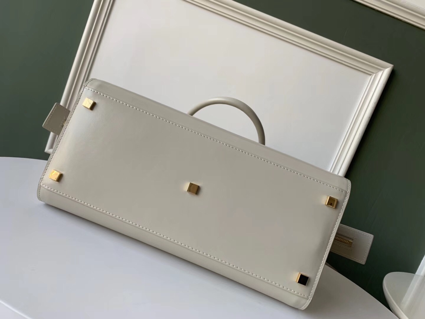 Sa**t Lau*nt uptown medium tote in blanc calfskin