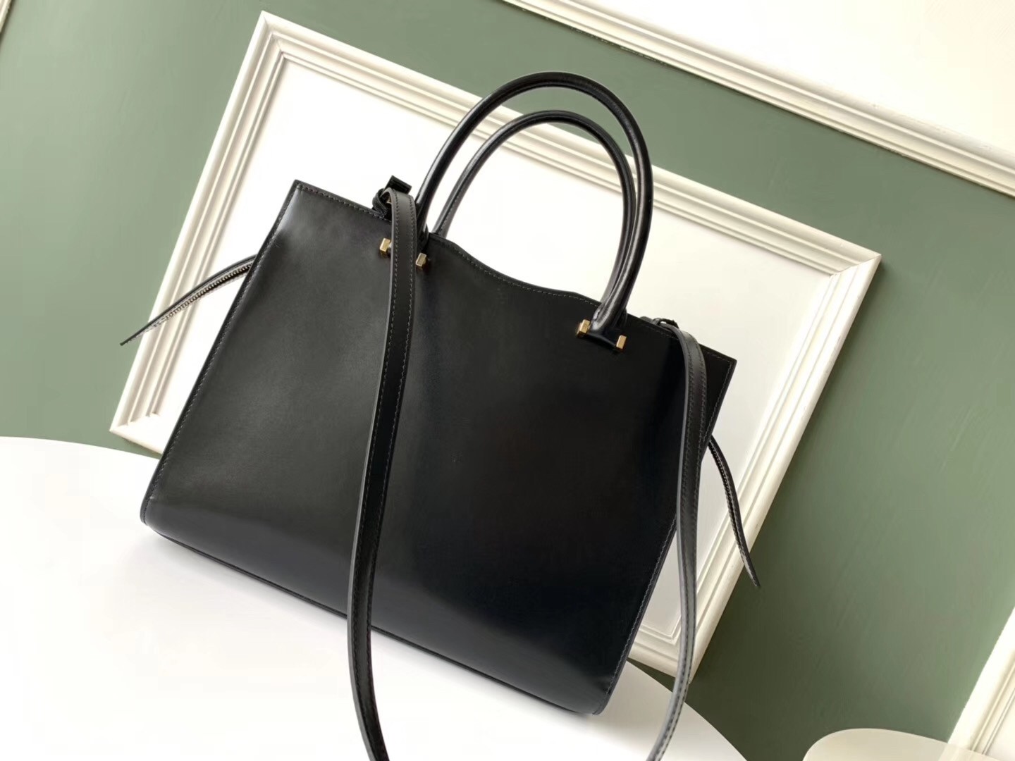 Sa**t Lau*nt uptown medium tote in black calfskin